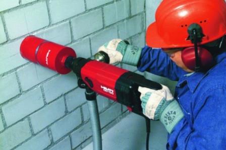 Что такое алмазное бурение отверстий: особенности, оборудование, области применения