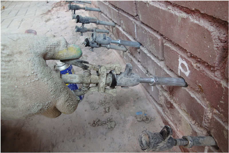 Укрепление стен вводом инъекции