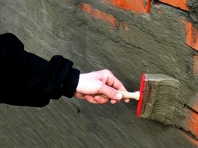 Укрепление стен нанесением полимерного состава
